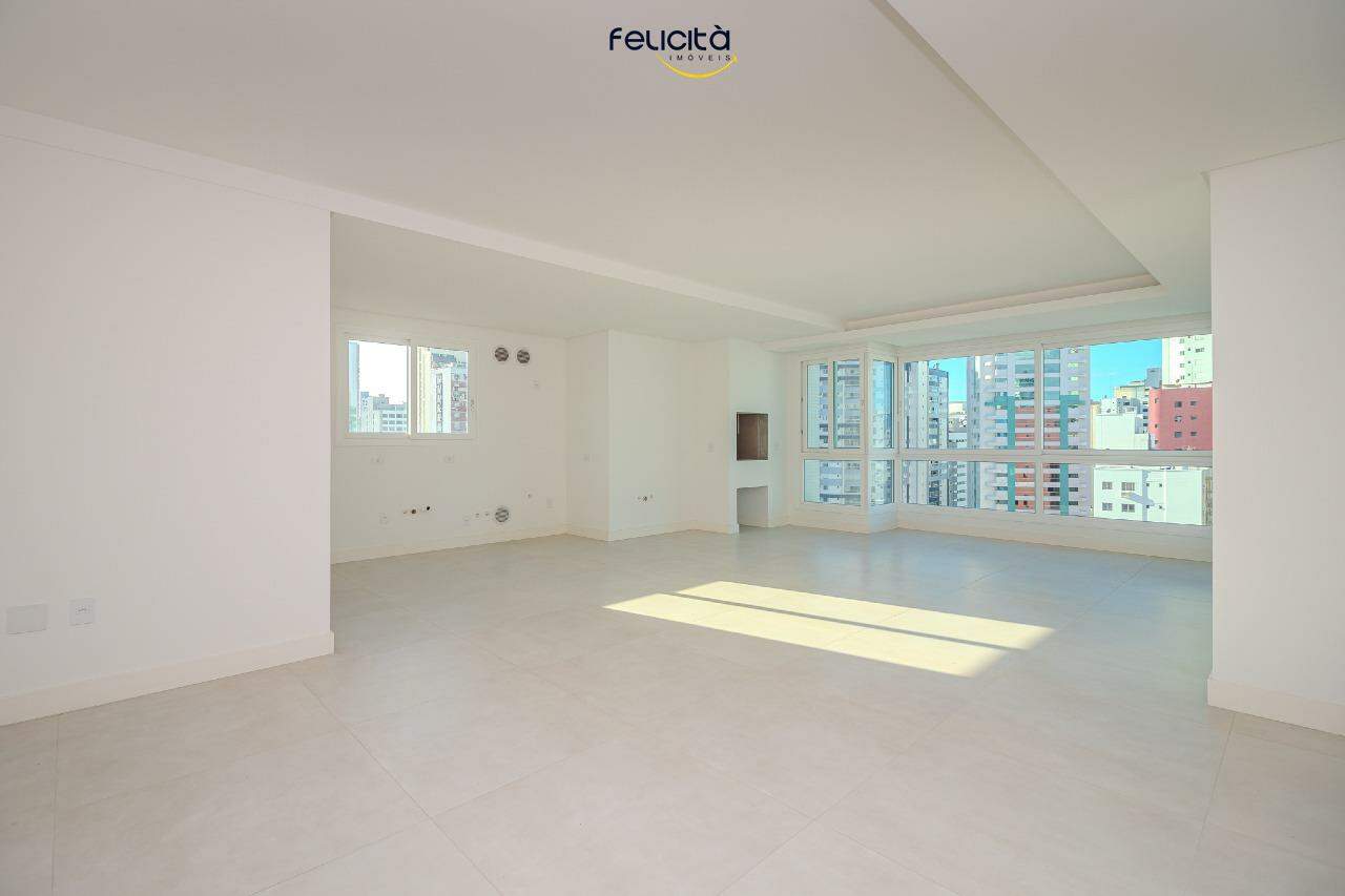 Apartamento de 3 quartos, 137m² no bairro Centro, em Balneário Camboriú | Eu Corretor