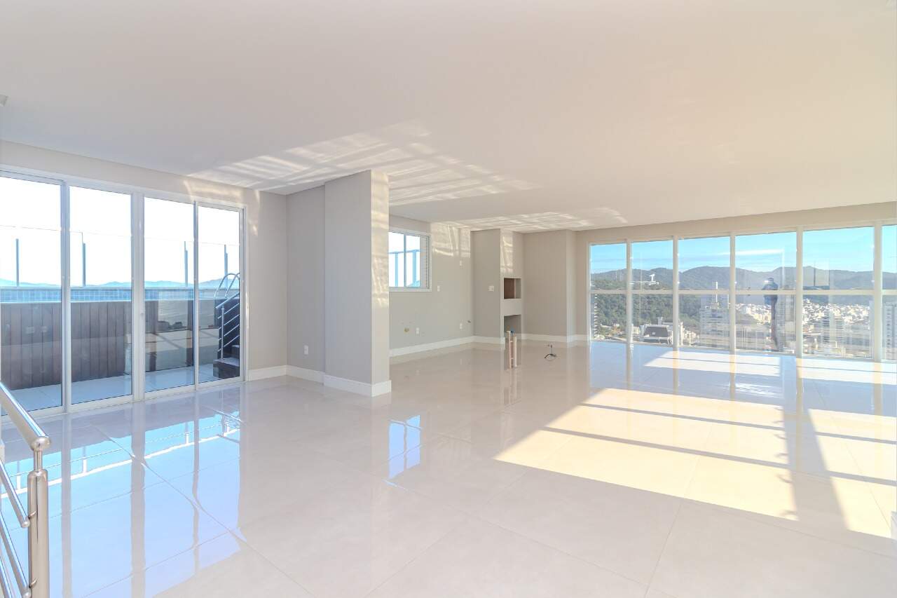 Apartamento de 6 quartos, 347m² no bairro Centro, em Balneário Camboriú | Eu Corretor