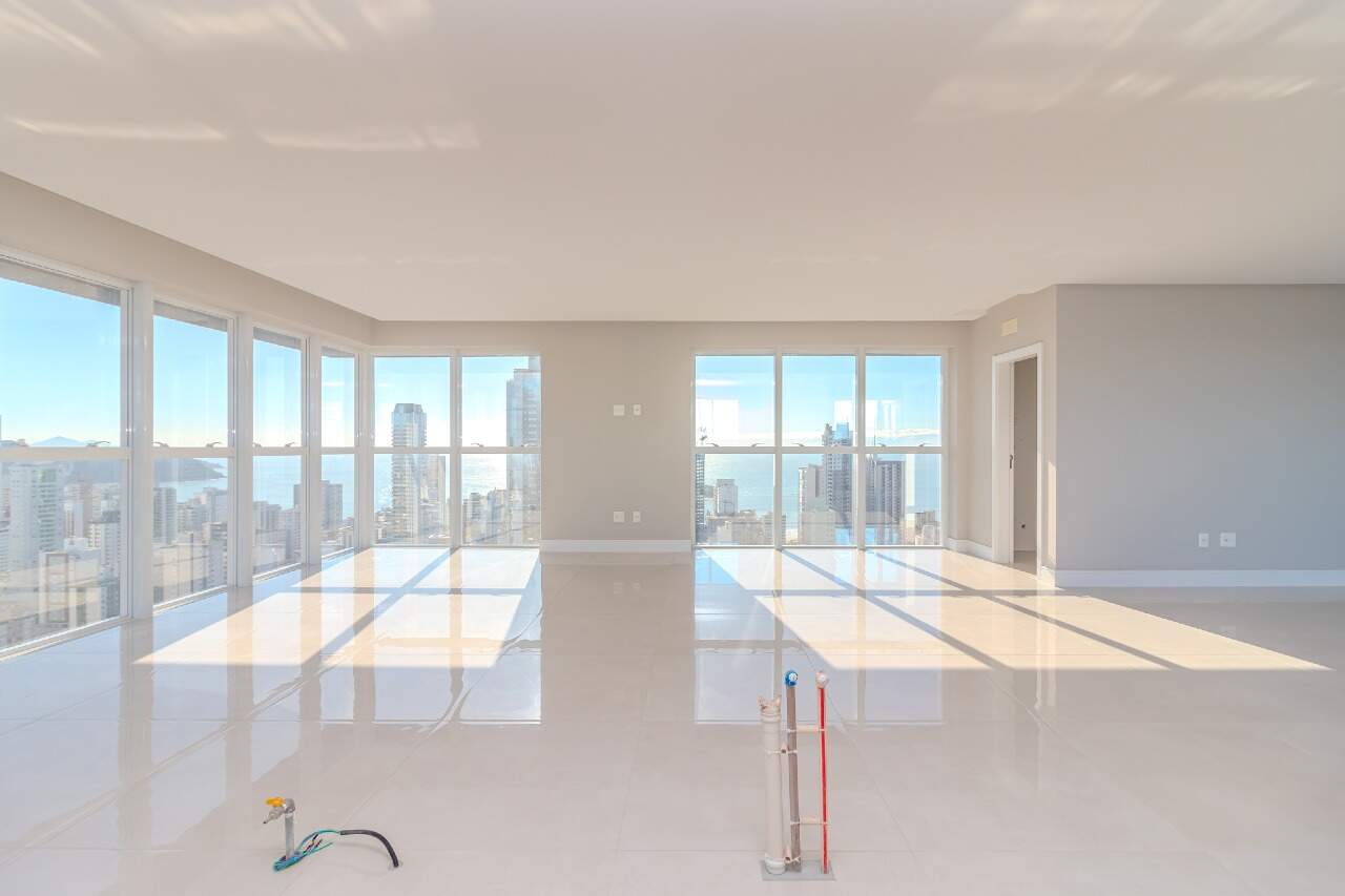 Apartamento de 6 quartos, 347m² no bairro Centro, em Balneário Camboriú | Eu Corretor