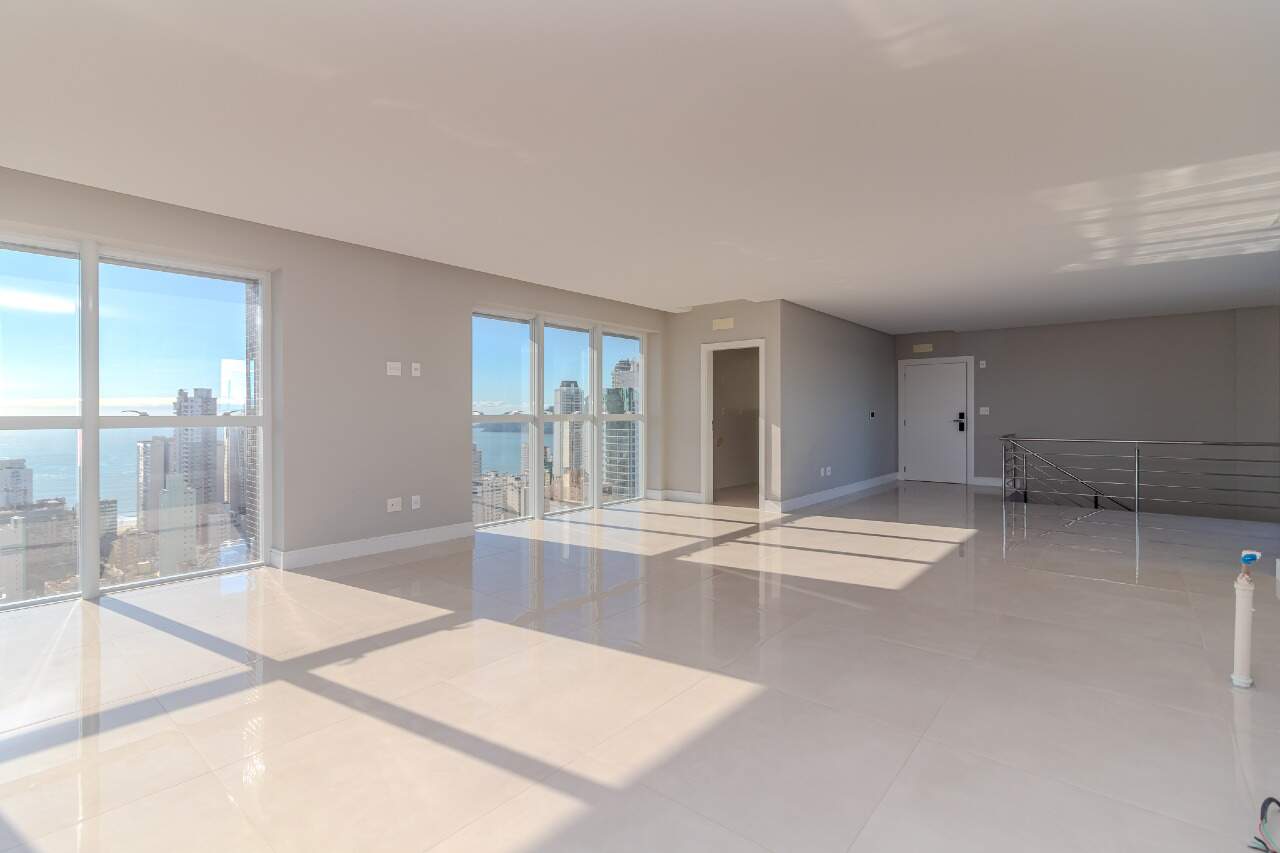 Apartamento de 6 quartos, 347m² no bairro Centro, em Balneário Camboriú | Eu Corretor
