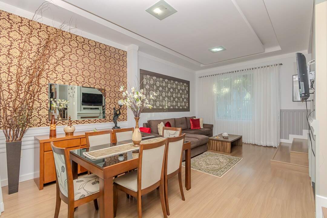 Casa de 3 quartos, 270m² no bairro Ariribá, em Balneário Camboriú | Eu Corretor