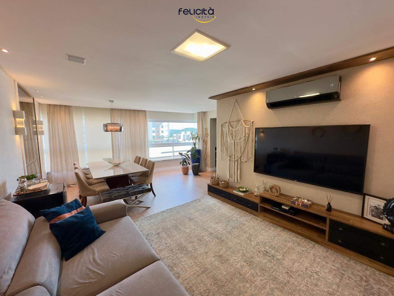 Apartamento de 3 quartos, 121m² no bairro Centro, em Balneário Camboriú | Eu Corretor
