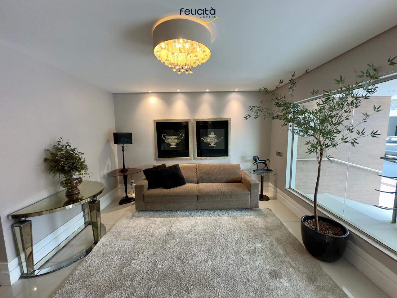 Apartamento de 3 quartos, 121m² no bairro Centro, em Balneário Camboriú | Eu Corretor