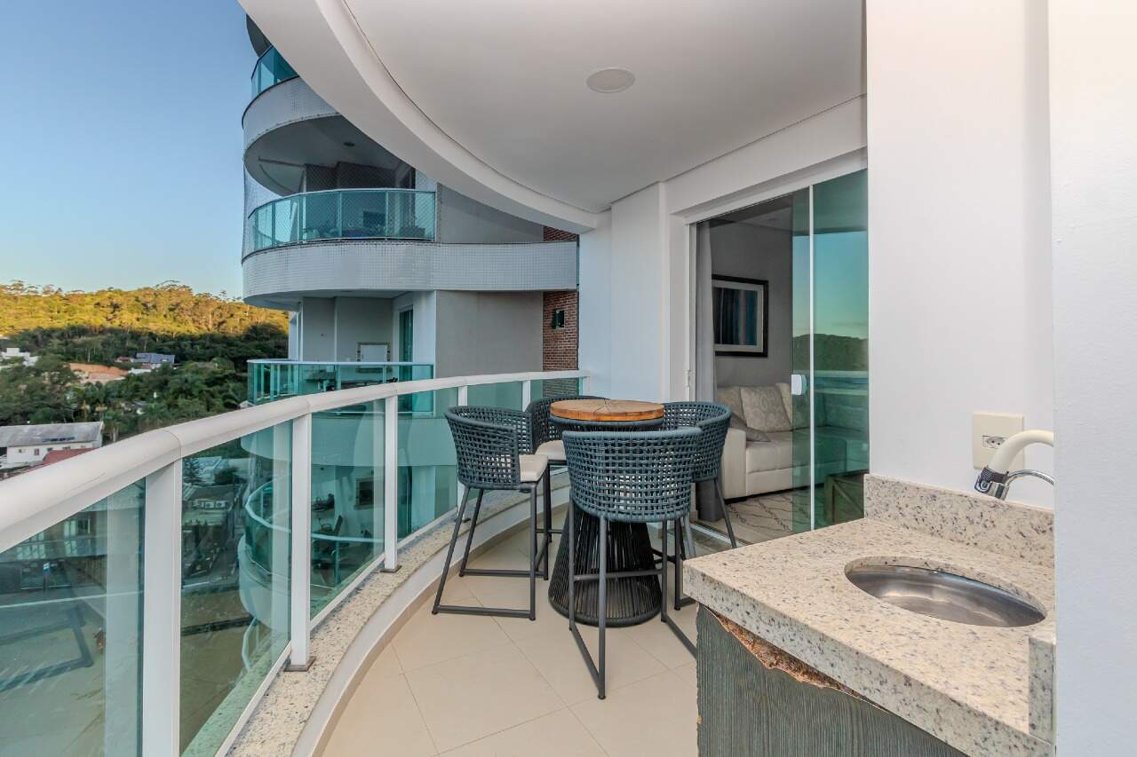 Apartamento de 3 quartos, 148m² no bairro Cabeçudas, em Itajaí | Eu Corretor