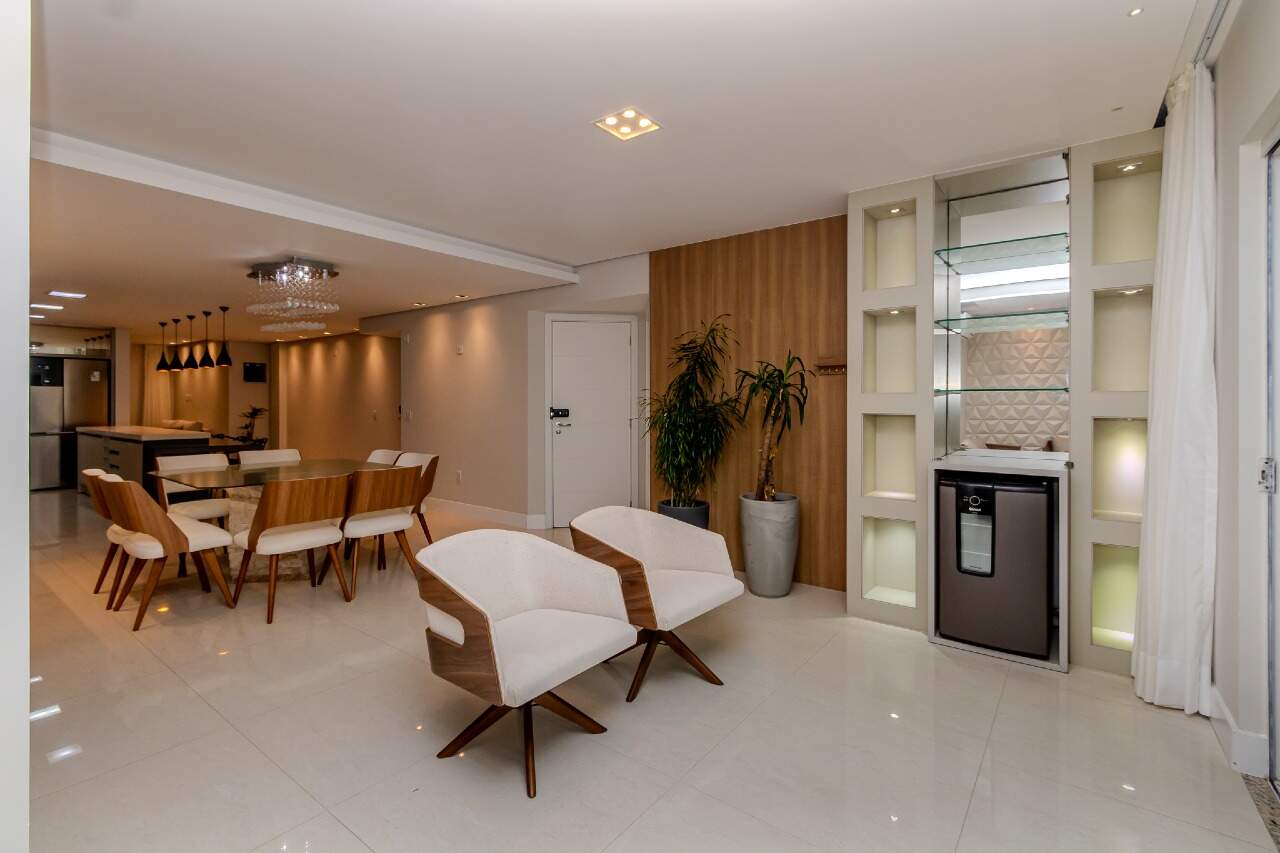 Cobertura de 5 quartos, 297m² no bairro Cabeçudas, em Itajaí | Eu Corretor