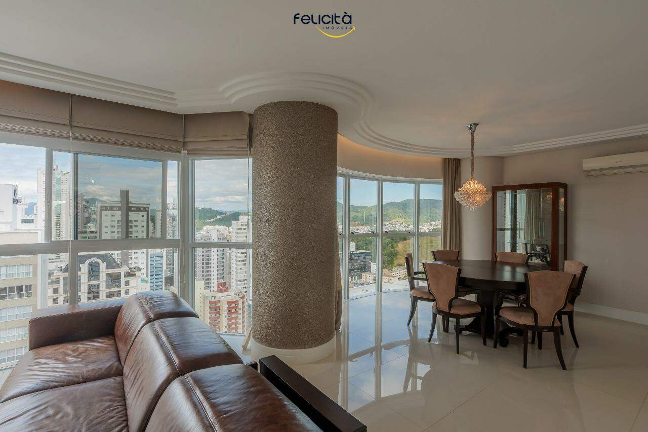 Apartamento de 3 quartos, 178m² no bairro Pioneiros, em Balneário Camboriú | Eu Corretor