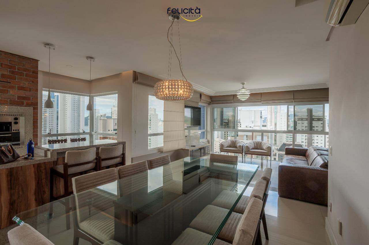 Apartamento de 3 quartos, 178m² no bairro Pioneiros, em Balneário Camboriú | Eu Corretor