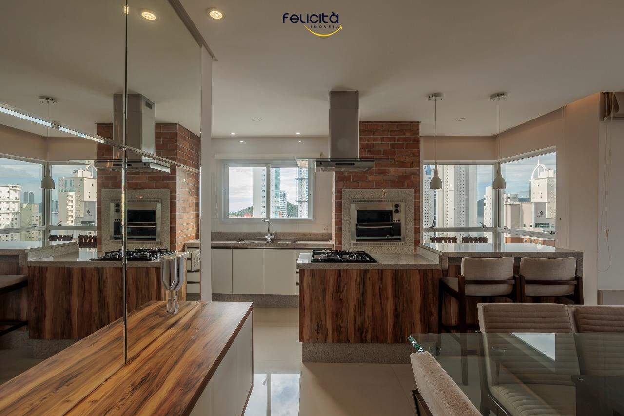 Apartamento de 3 quartos, 178m² no bairro Pioneiros, em Balneário Camboriú | Eu Corretor