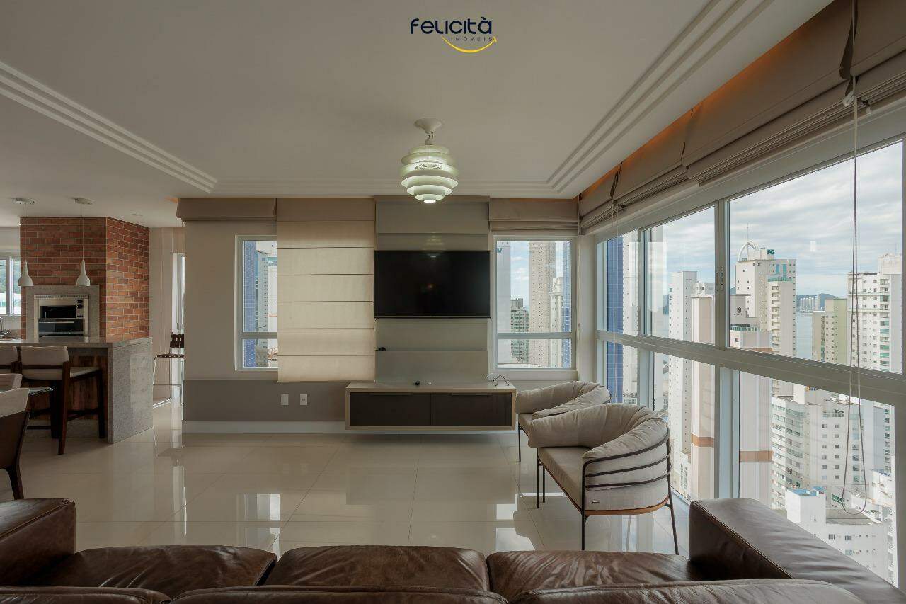 Apartamento de 3 quartos, 178m² no bairro Pioneiros, em Balneário Camboriú | Eu Corretor