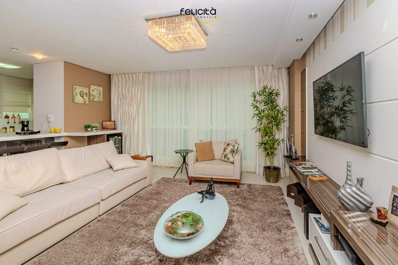 Apartamento de 3 quartos, 140m² no bairro Centro, em Balneário Camboriú | Eu Corretor