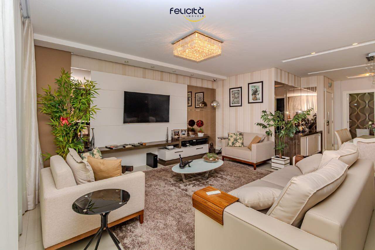 Apartamento de 3 quartos, 140m² no bairro Centro, em Balneário Camboriú | Eu Corretor