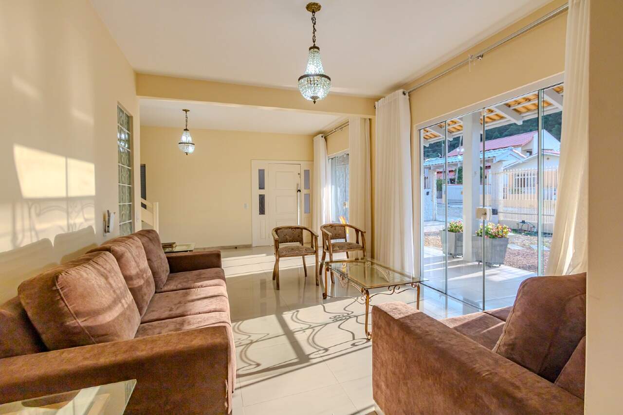 Casa de 3 quartos, 339m² no bairro Fazenda, em Itajaí | Eu Corretor