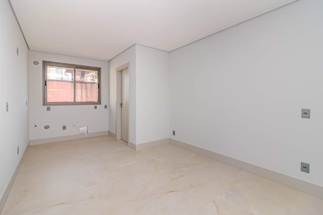 Apartamento de 3 quartos, 120m² no bairro Centro, em Balneário Camboriú | Eu Corretor