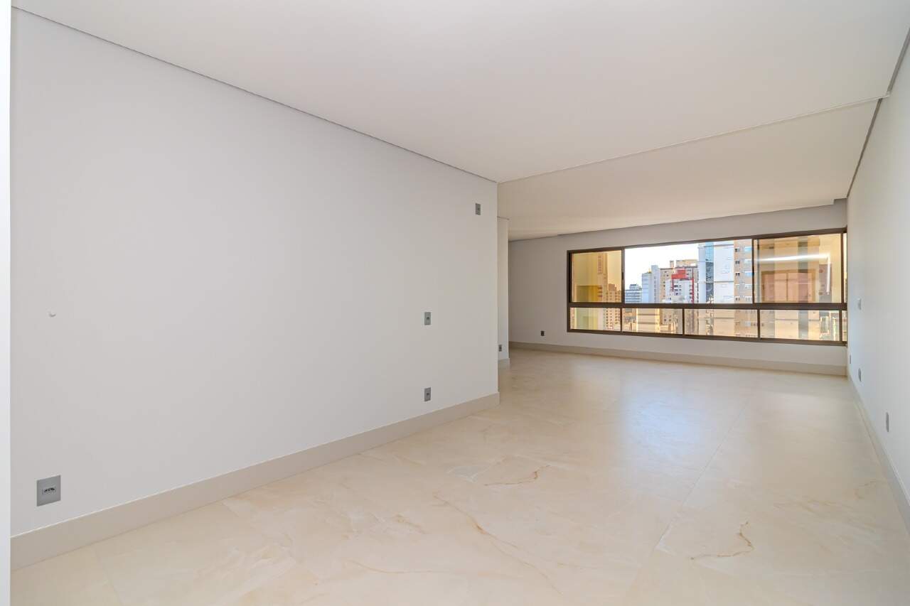 Apartamento de 3 quartos, 120m² no bairro Centro, em Balneário Camboriú | Eu Corretor