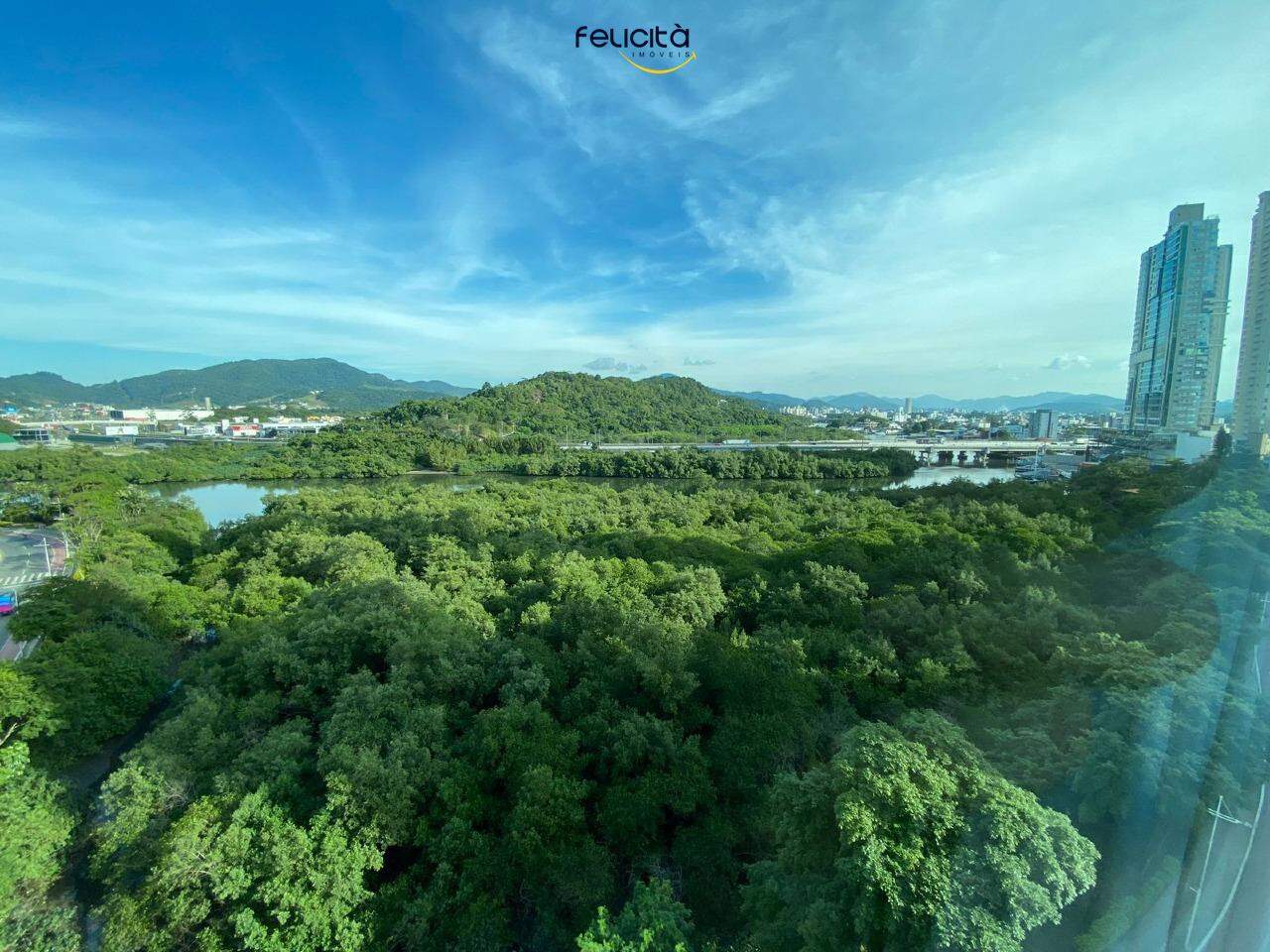 Apartamento de 3 quartos, 127m² no bairro Centro, em Balneário Camboriú | Eu Corretor