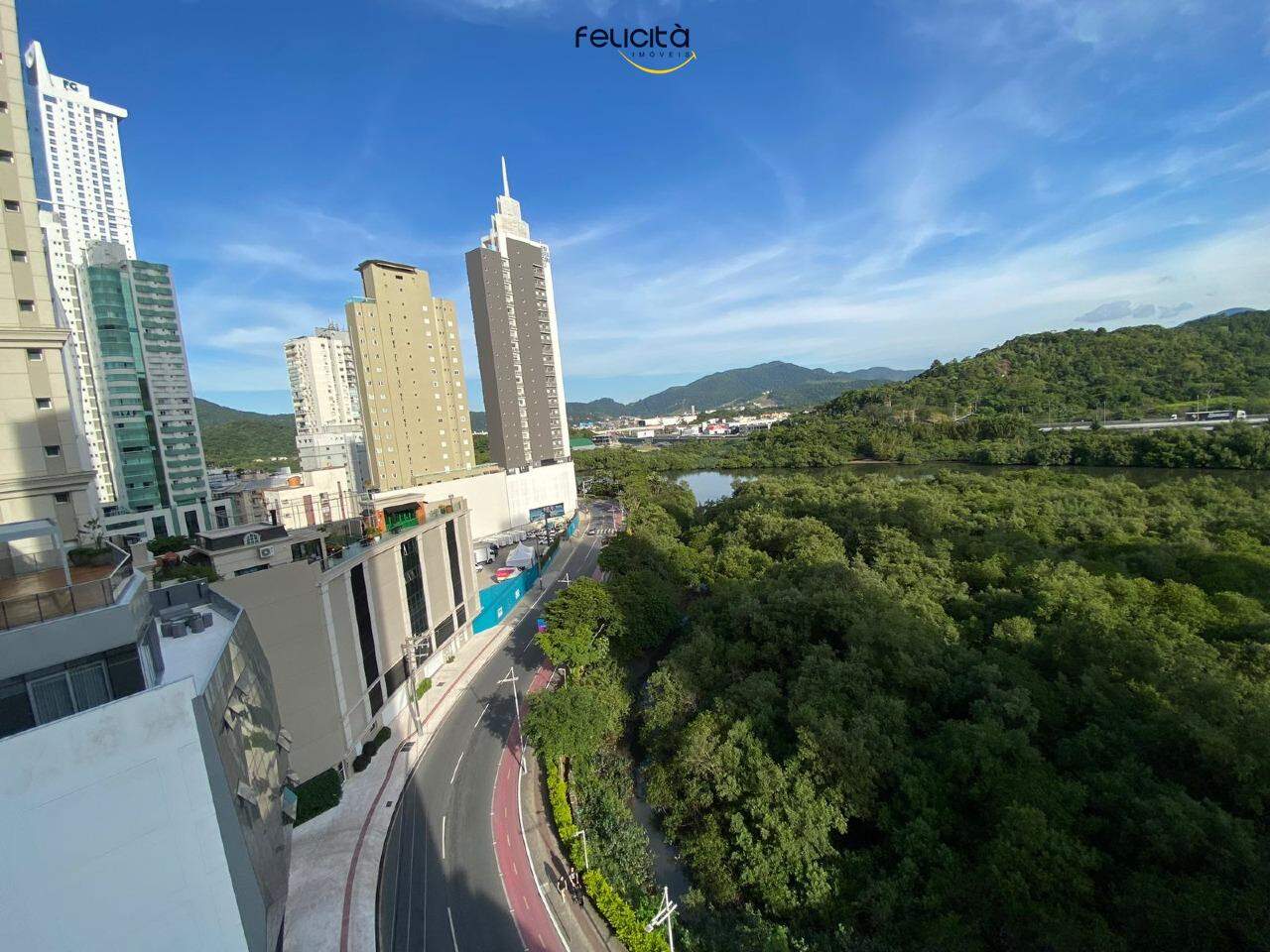 Apartamento de 3 quartos, 127m² no bairro Centro, em Balneário Camboriú | Eu Corretor