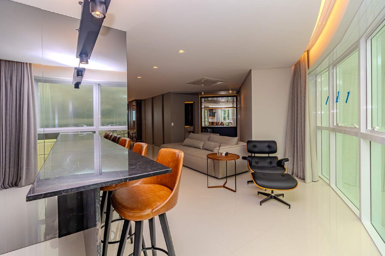 Apartamento de 3 quartos, 138m² no bairro Centro, em Balneário Camboriú | Eu Corretor