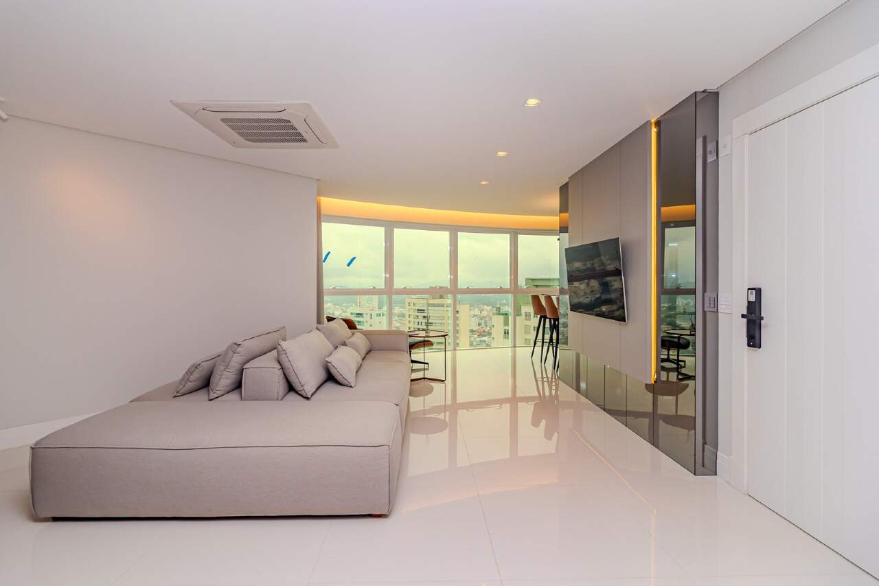 Apartamento de 3 quartos, 138m² no bairro Centro, em Balneário Camboriú | Eu Corretor