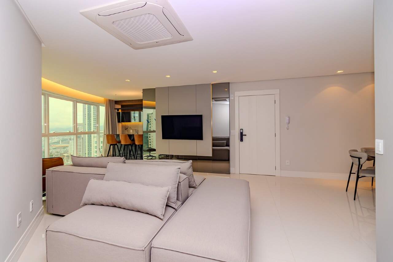 Apartamento de 3 quartos, 138m² no bairro Centro, em Balneário Camboriú | Eu Corretor