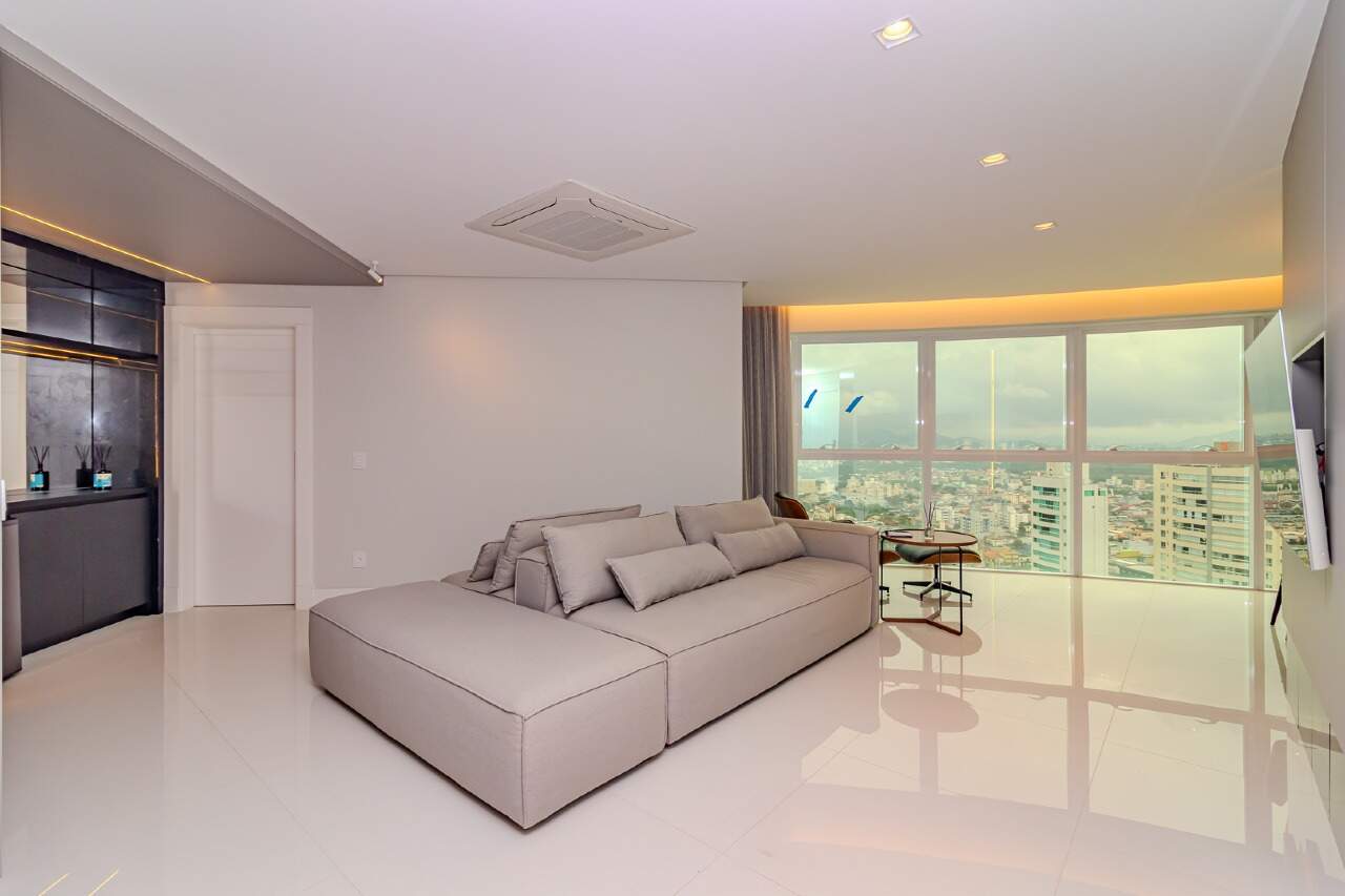 Apartamento de 3 quartos, 138m² no bairro Centro, em Balneário Camboriú | Eu Corretor