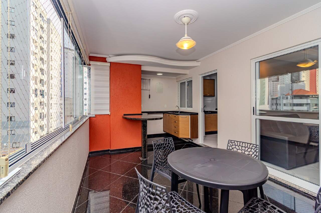 Apartamento de 3 quartos, 104m² no bairro Centro, em Balneário Camboriú | Eu Corretor