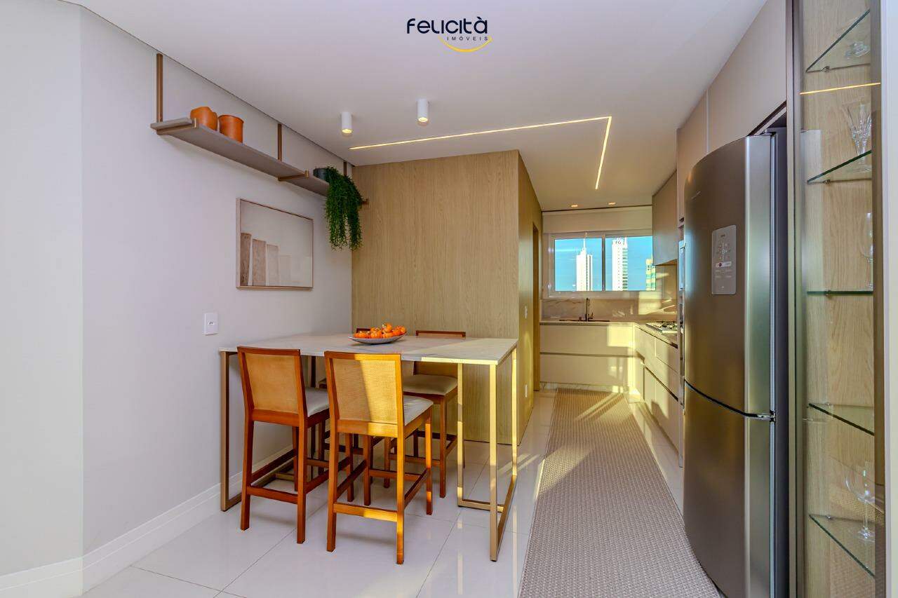 Apartamento de 3 quartos, 130m² no bairro Centro, em Balneário Camboriú | Eu Corretor