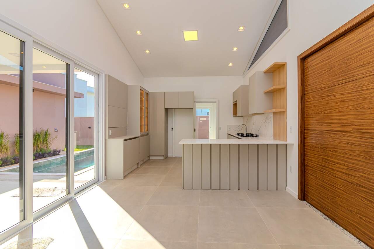 Casa de Condomínio de 3 quartos, 182m² no bairro Santa Regina, em Camboriú | Eu Corretor