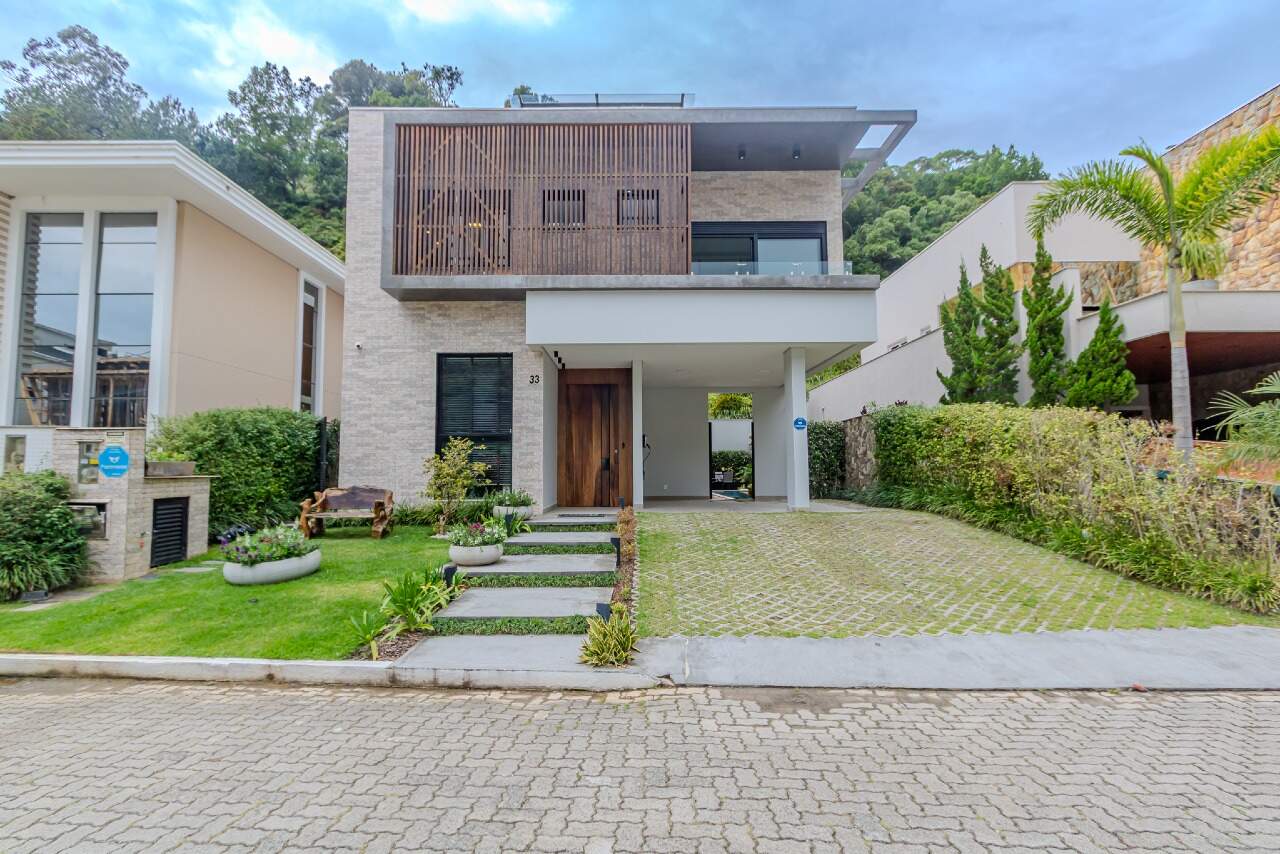 Casa de Condomínio de 3 quartos, 275m² no bairro Fazenda, em Itajaí | Eu Corretor