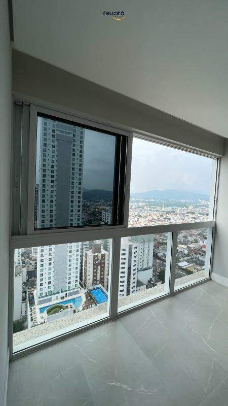 Apartamento de 4 quartos, 144m² no bairro Centro, em Balneário Camboriú | Eu Corretor