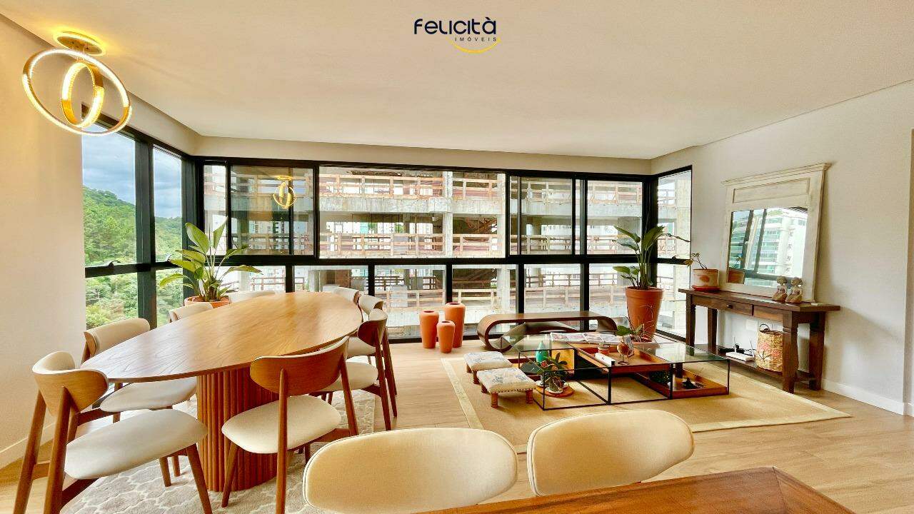 Apartamento de 3 quartos, 137m² no bairro Pioneiros, em Balneário Camboriú | Eu Corretor