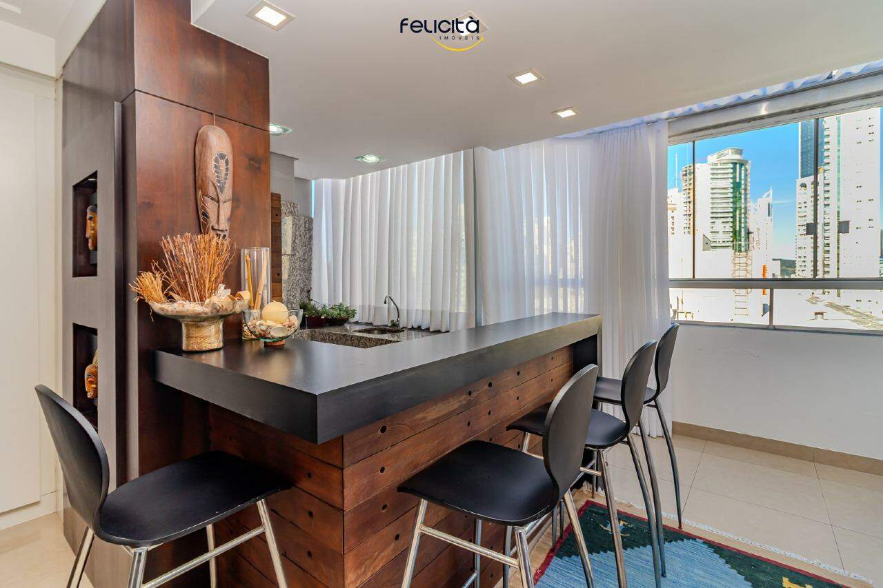 Cobertura de 3 quartos, 190m² no bairro Centro, em Balneário Camboriú | Eu Corretor