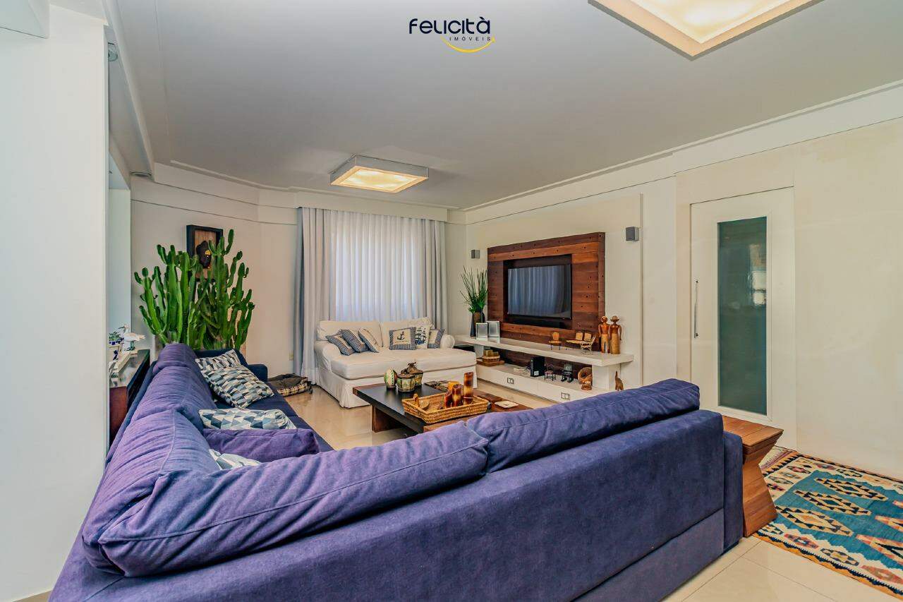 Cobertura de 3 quartos, 190m² no bairro Centro, em Balneário Camboriú | Eu Corretor