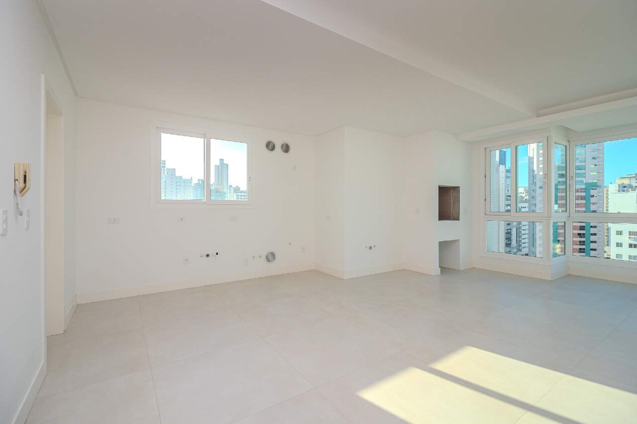 Apartamento de 3 quartos, 137m² no bairro Centro, em Balneário Camboriú | Eu Corretor