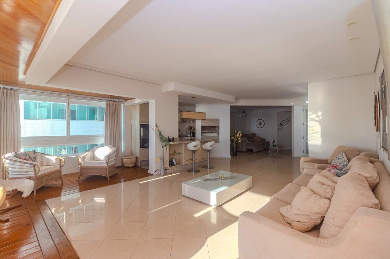 Apartamento de 4 quartos, 214m² no bairro Centro, em Balneário Camboriú | Eu Corretor
