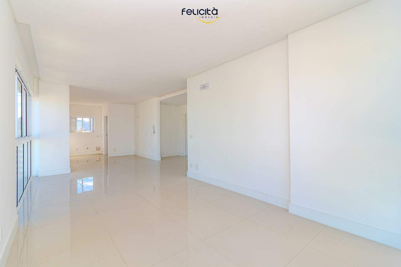 Apartamento de 3 quartos, 123m² no bairro Centro, em Balneário Camboriú | Eu Corretor