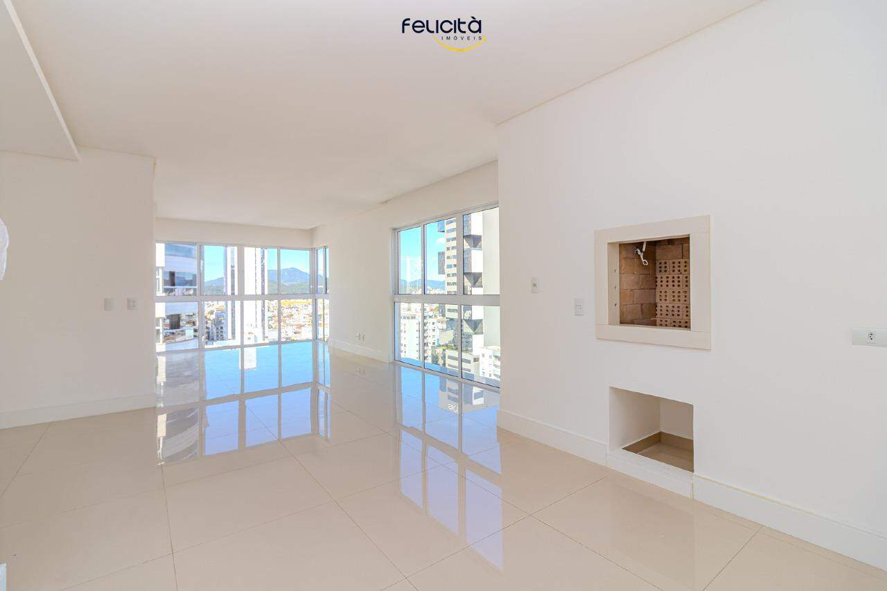 Apartamento de 3 quartos, 123m² no bairro Centro, em Balneário Camboriú | Eu Corretor