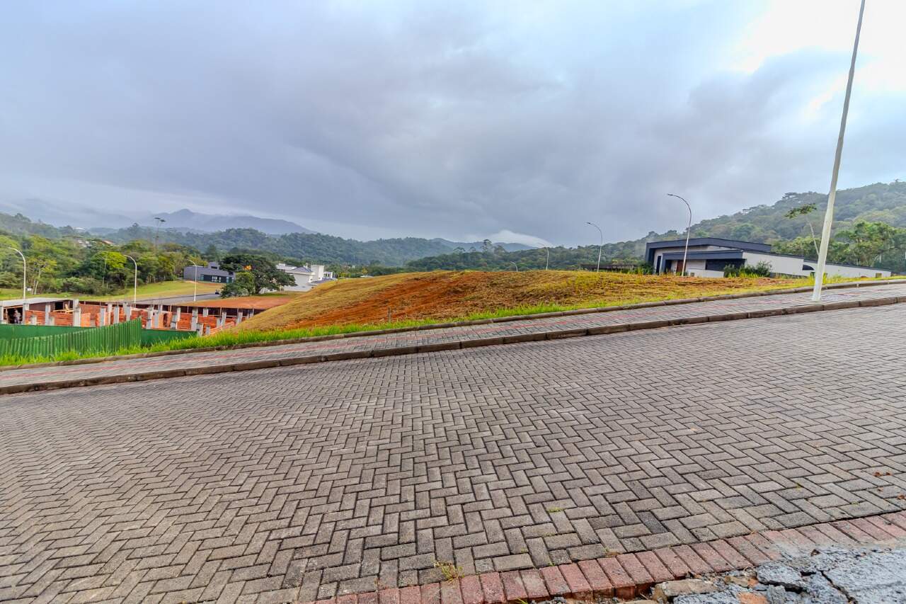 Lote/Terreno de 765m² no bairro Rio do Meio, em Camboriú | Eu Corretor