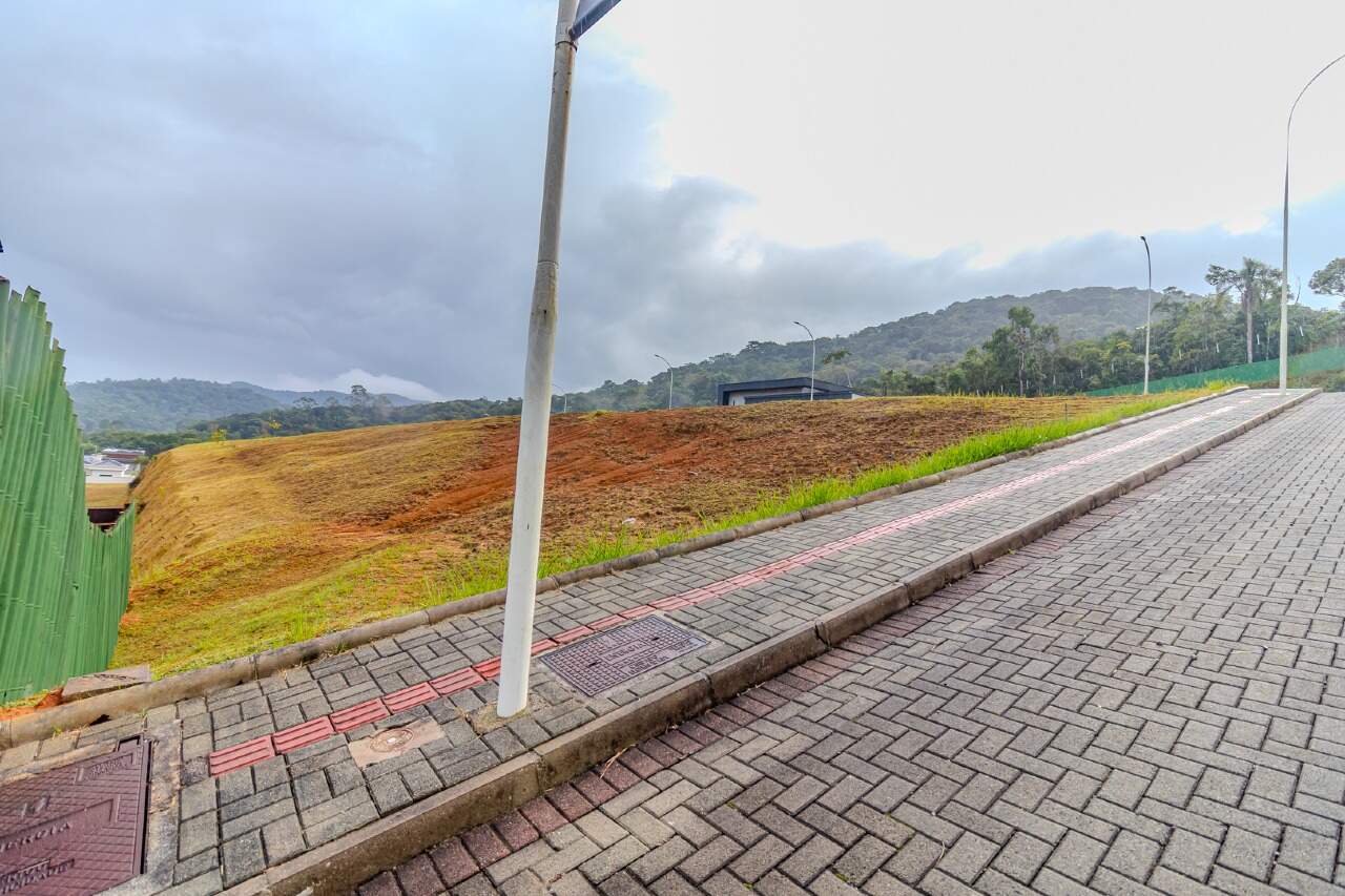 Lote/Terreno de 765m² no bairro Rio do Meio, em Camboriú | Eu Corretor