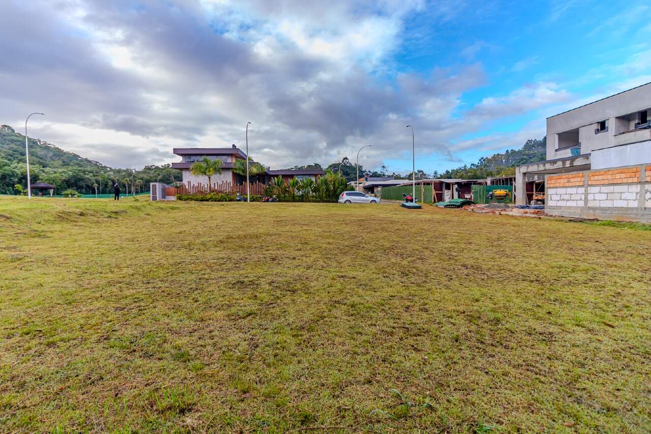 Lote/Terreno de 600m² no bairro Rio do Meio, em Camboriú | Eu Corretor