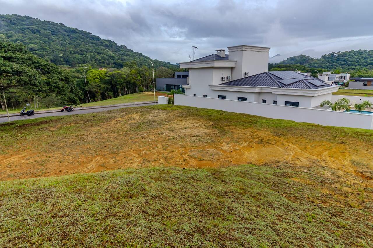 Lote/Terreno de 600m² no bairro Rio do Meio, em Camboriú | Eu Corretor