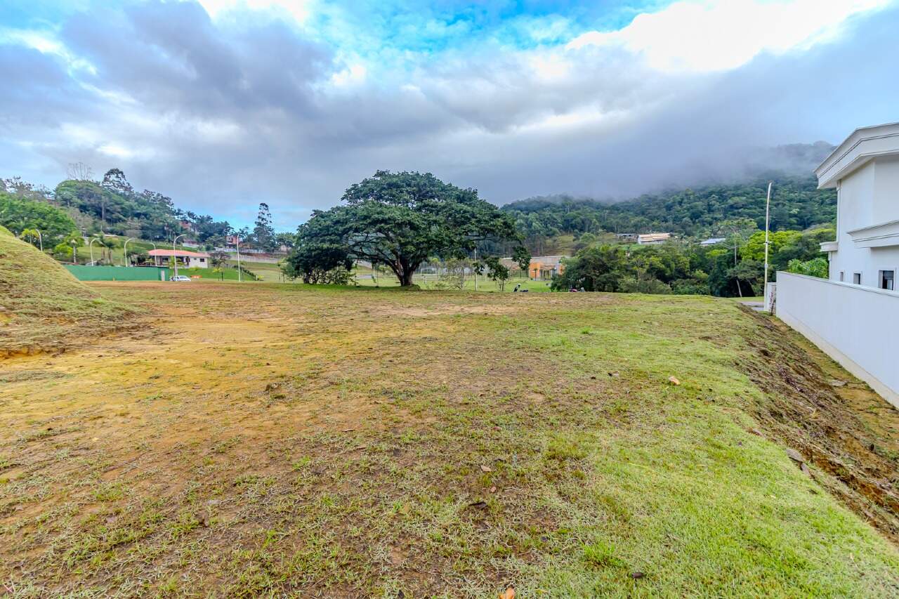 Lote/Terreno de 600m² no bairro Rio do Meio, em Camboriú | Eu Corretor