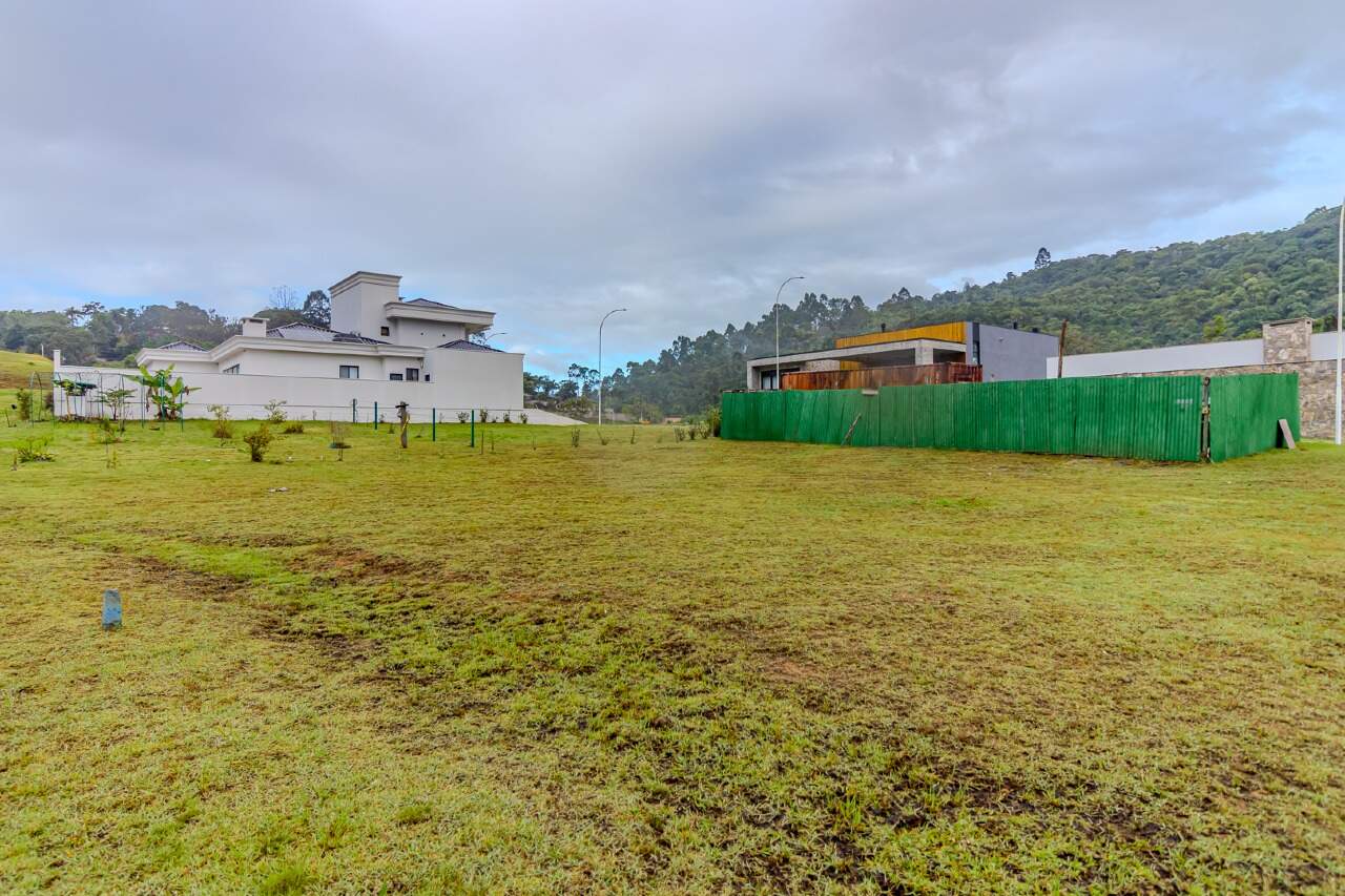 Lote/Terreno de 600m² no bairro Rio do Meio, em Camboriú | Eu Corretor
