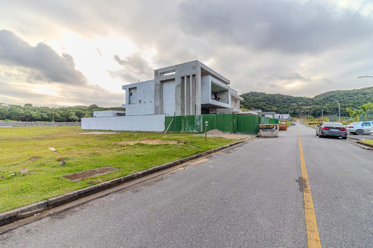 Lote/Terreno de 458m² no bairro Centro, em Camboriú | Eu Corretor