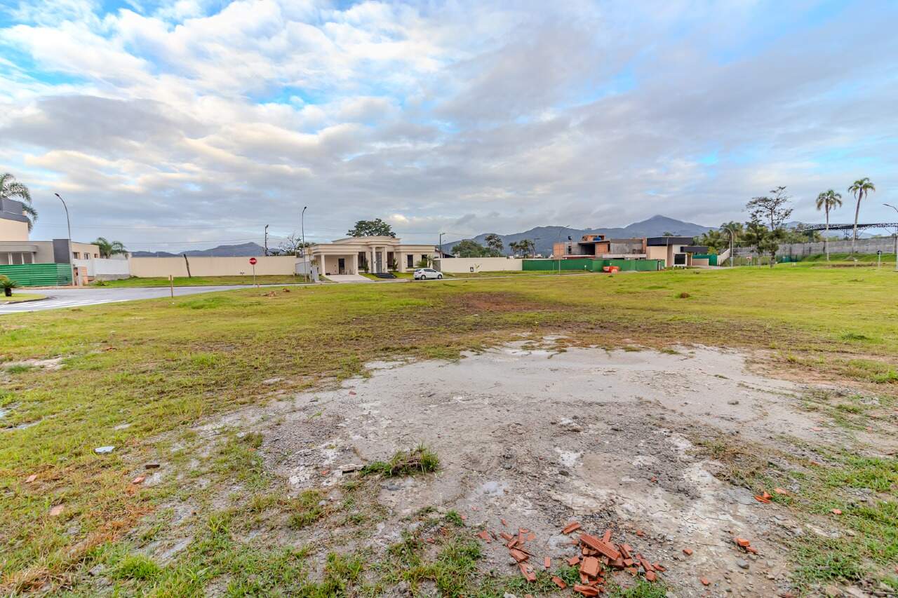 Lote/Terreno de 458m² no bairro Centro, em Camboriú | Eu Corretor