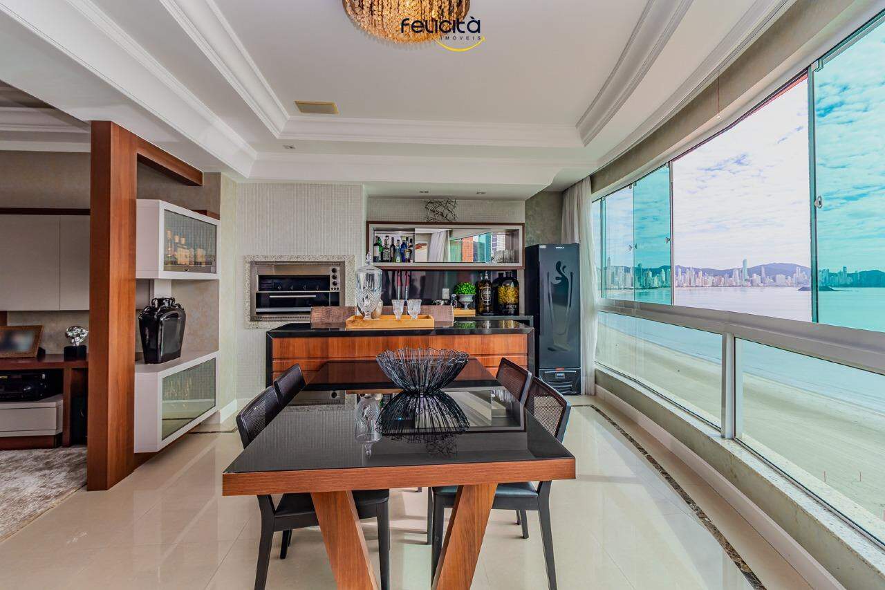 Apartamento de 3 quartos, 185m² no bairro Barra Sul, em Balneário Camboriú | Eu Corretor