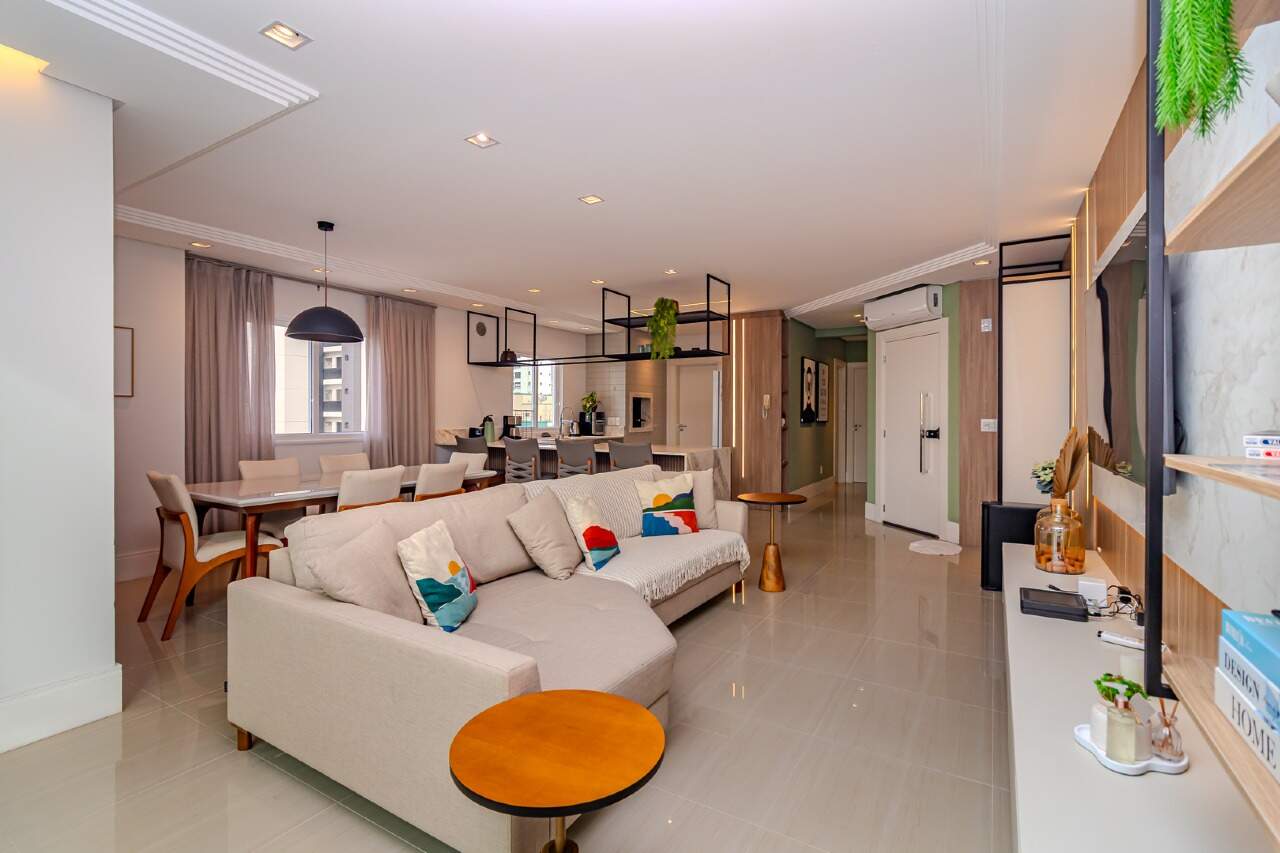 Apartamento de 3 quartos, 136m² no bairro Centro, em Balneário Camboriú | Eu Corretor