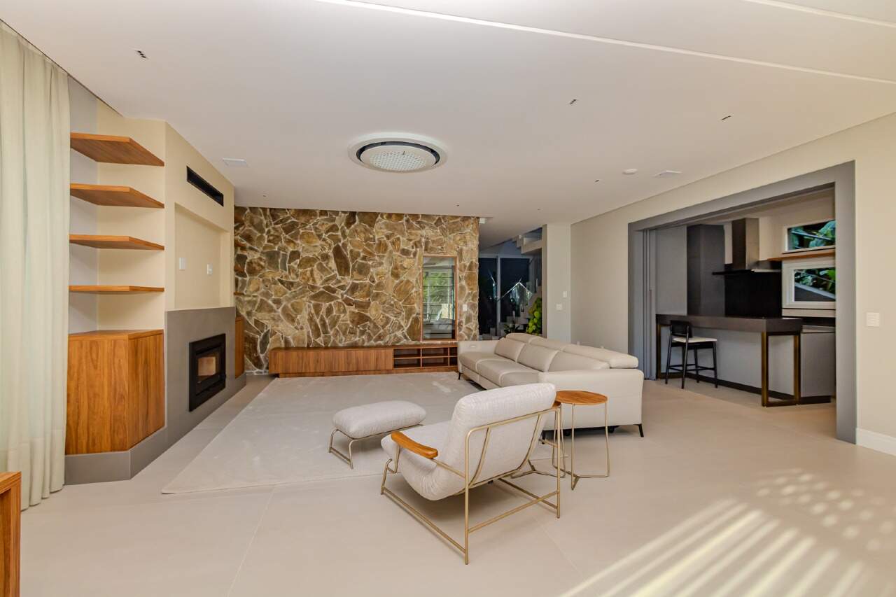 Casa de Condomínio de 4 quartos, 850m² no bairro Praia Brava, em Itajaí | Eu Corretor