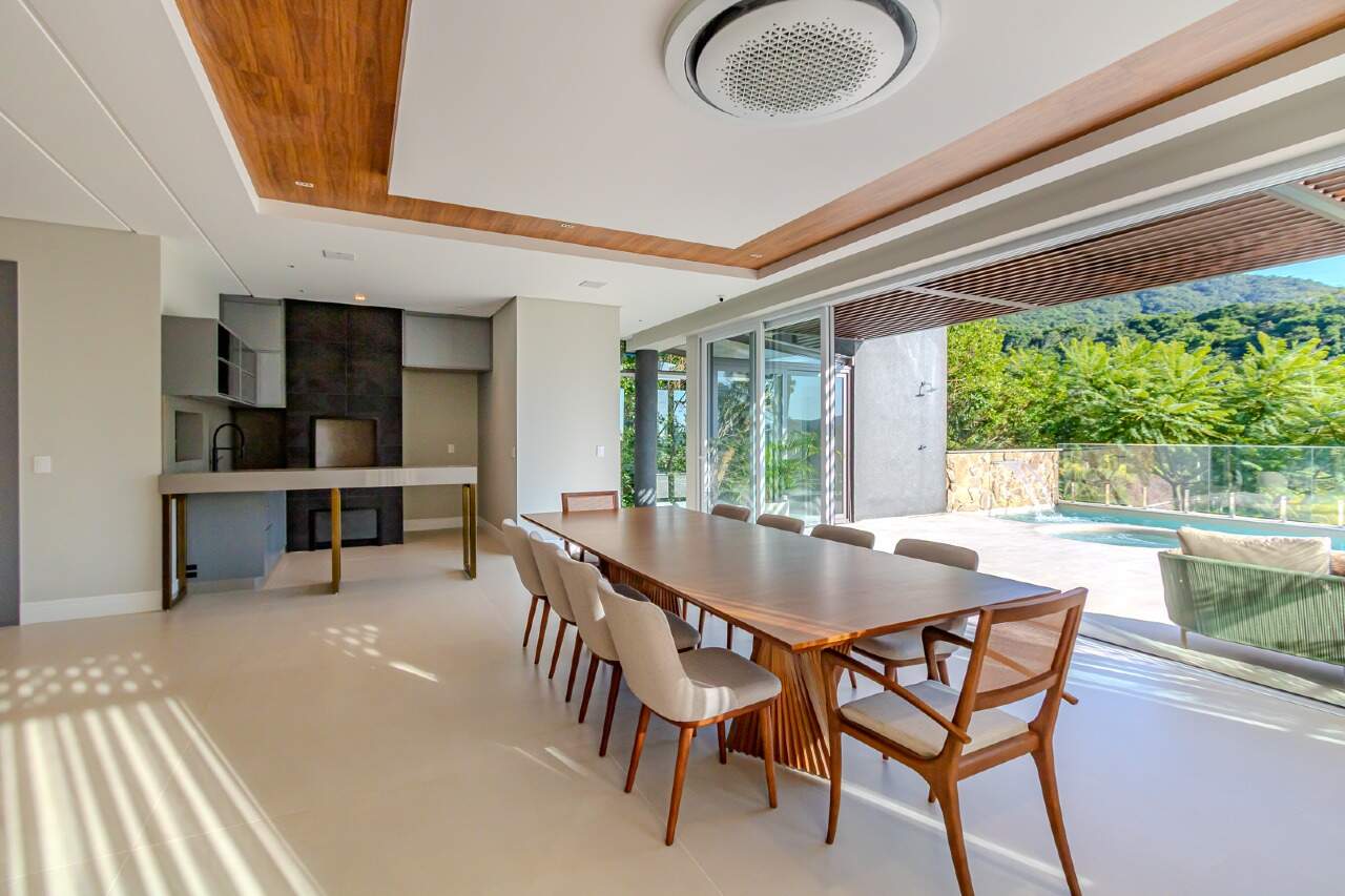 Casa de Condomínio de 4 quartos, 850m² no bairro Praia Brava, em Itajaí | Eu Corretor