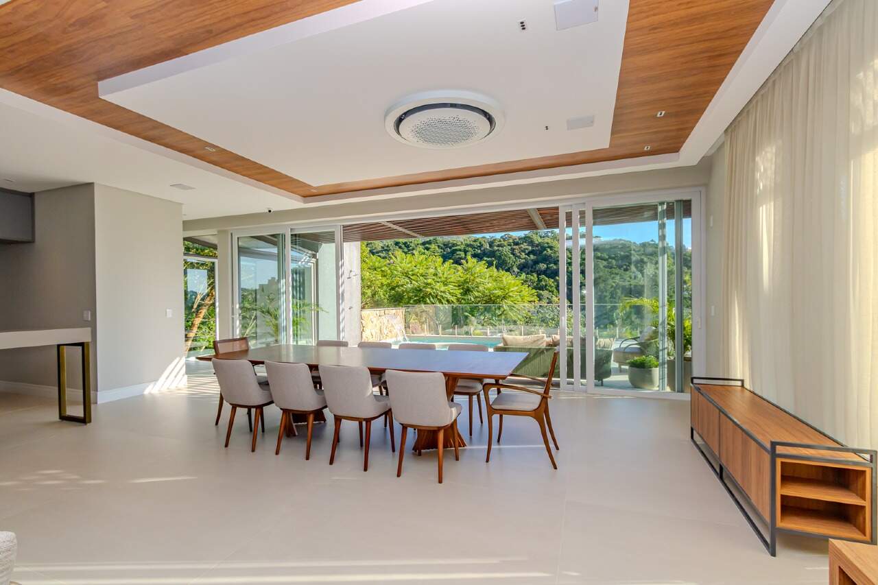 Casa de Condomínio de 4 quartos, 850m² no bairro Praia Brava, em Itajaí | Eu Corretor