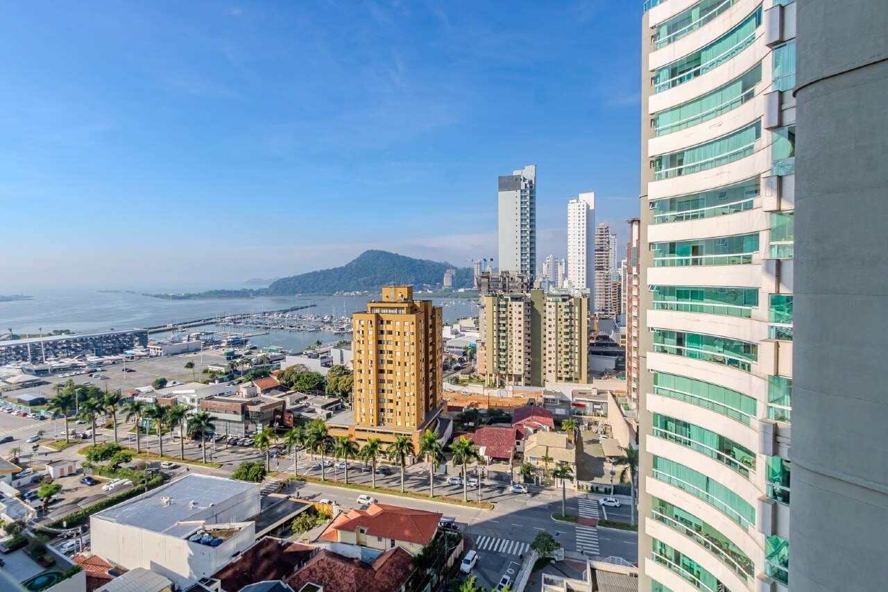 Apartamento de 3 quartos, 134m² no bairro Centro, em Itajaí | Eu Corretor